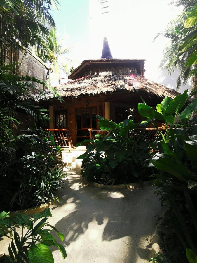 Reddoorz Premium @ Nigi Nigi Nu Noos Station 2 Boracay Hotel Balabag  Kültér fotó